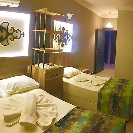 Linda Star Palace 2* Antalya