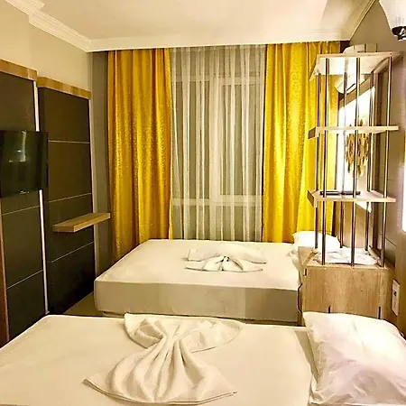 Linda Star Palace 2*
