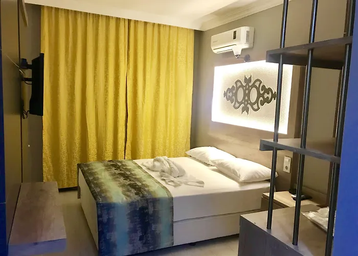 Hotel Linda Star Palace
