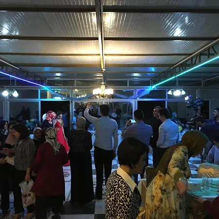 מלון Linda Star Palace 2*